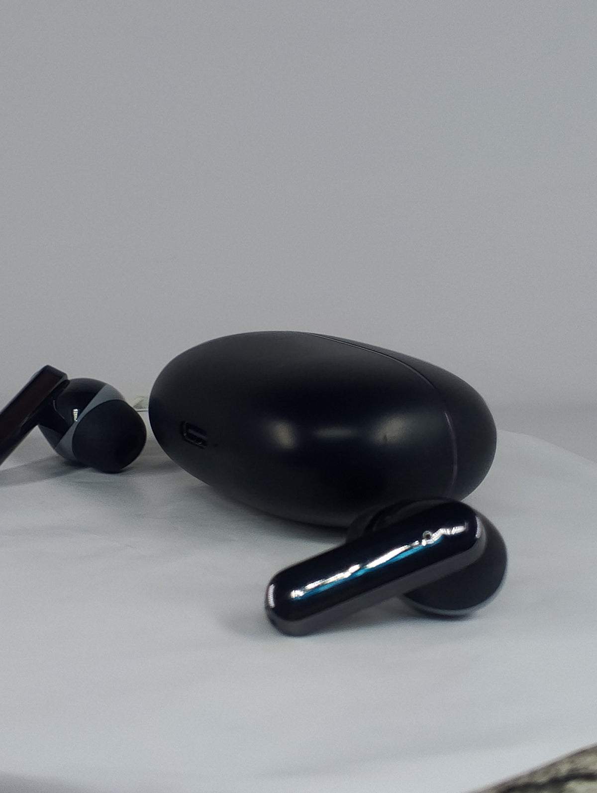 Premium U60 Wireless Bluetooth Earbuds with Charging Case – HD Stereo Sound | Touch Control | Black